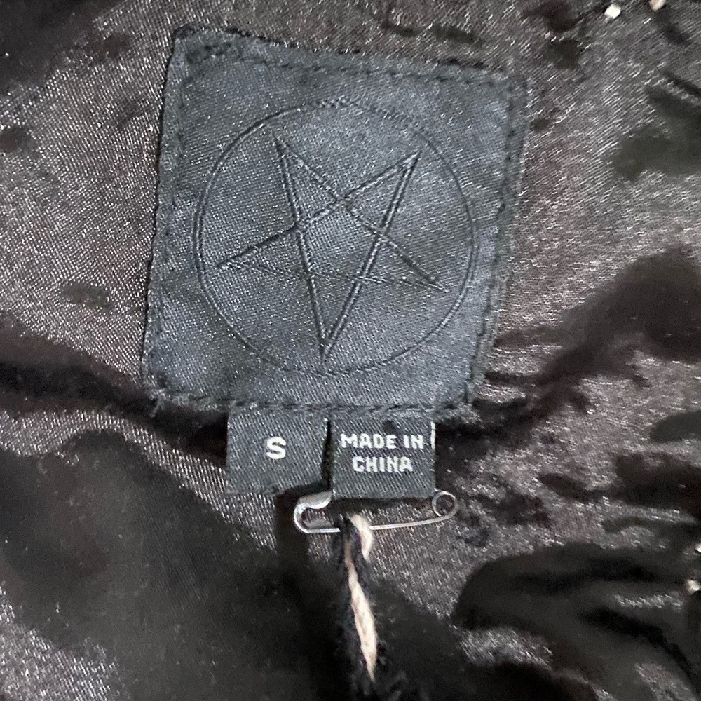 URBAN/O x BESS DRESS - Picture 13 of 16